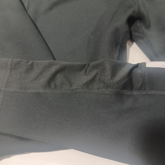 Adidas Black and White Leggings - Picture 7 of 7